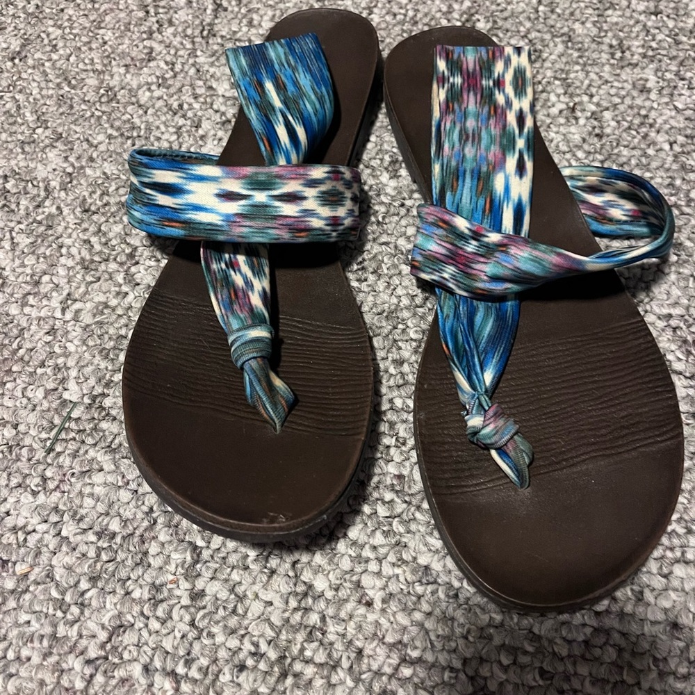 Natural Reflections sandals